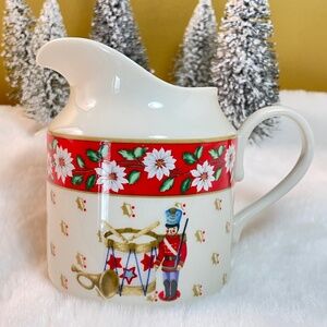 Holiday Table! Vintage CHARLTON HALL Creamer "Classic Traditions" by Kobe